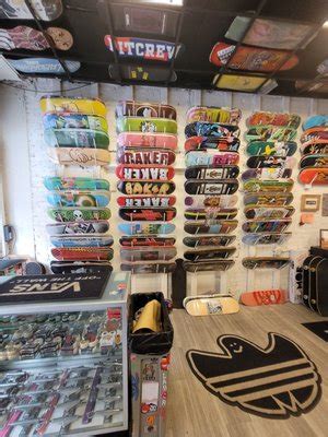 Labor skateshop - This week we interviewed James Rewolinski of Labor Skateshop in NYC.Listen to the episode and then buy some Labor stuff herehttps: ...